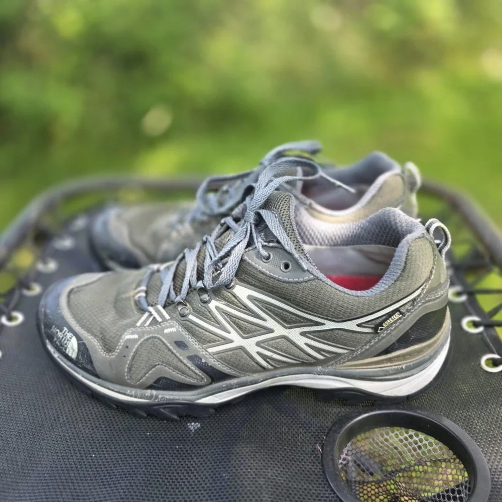 The North Face Ultra 109 GTX Mens 11.5 Gore-Tex Hiking Shoes Gray Green Gorpcore